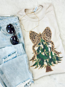 Green Christmas Tree + Bow Tee (Leopard)