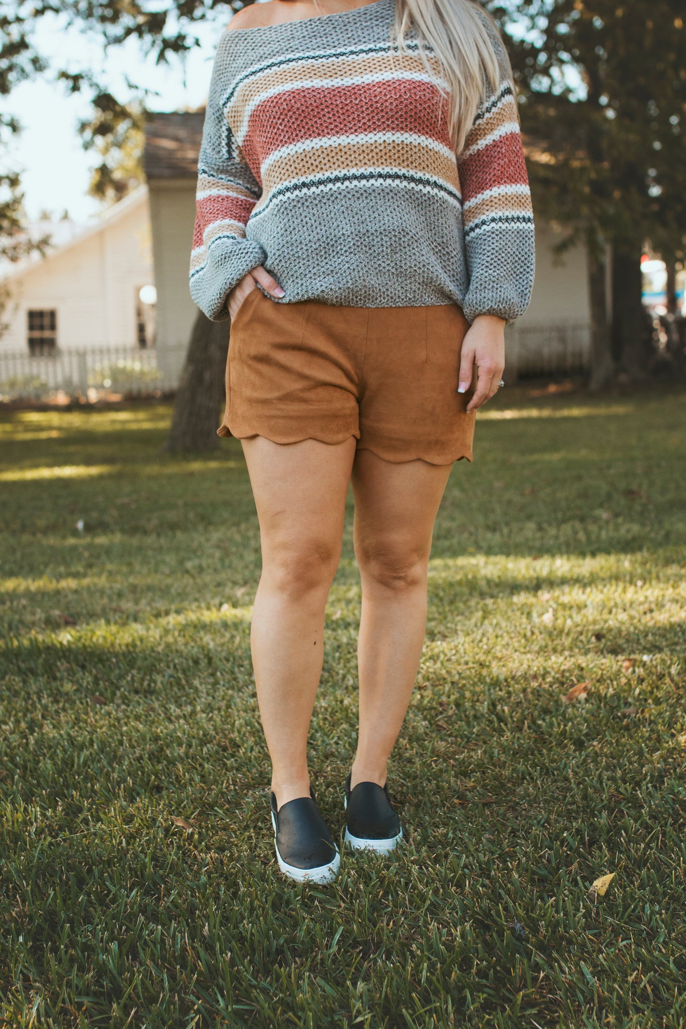 Suede Scalloped Shorts (Camel)